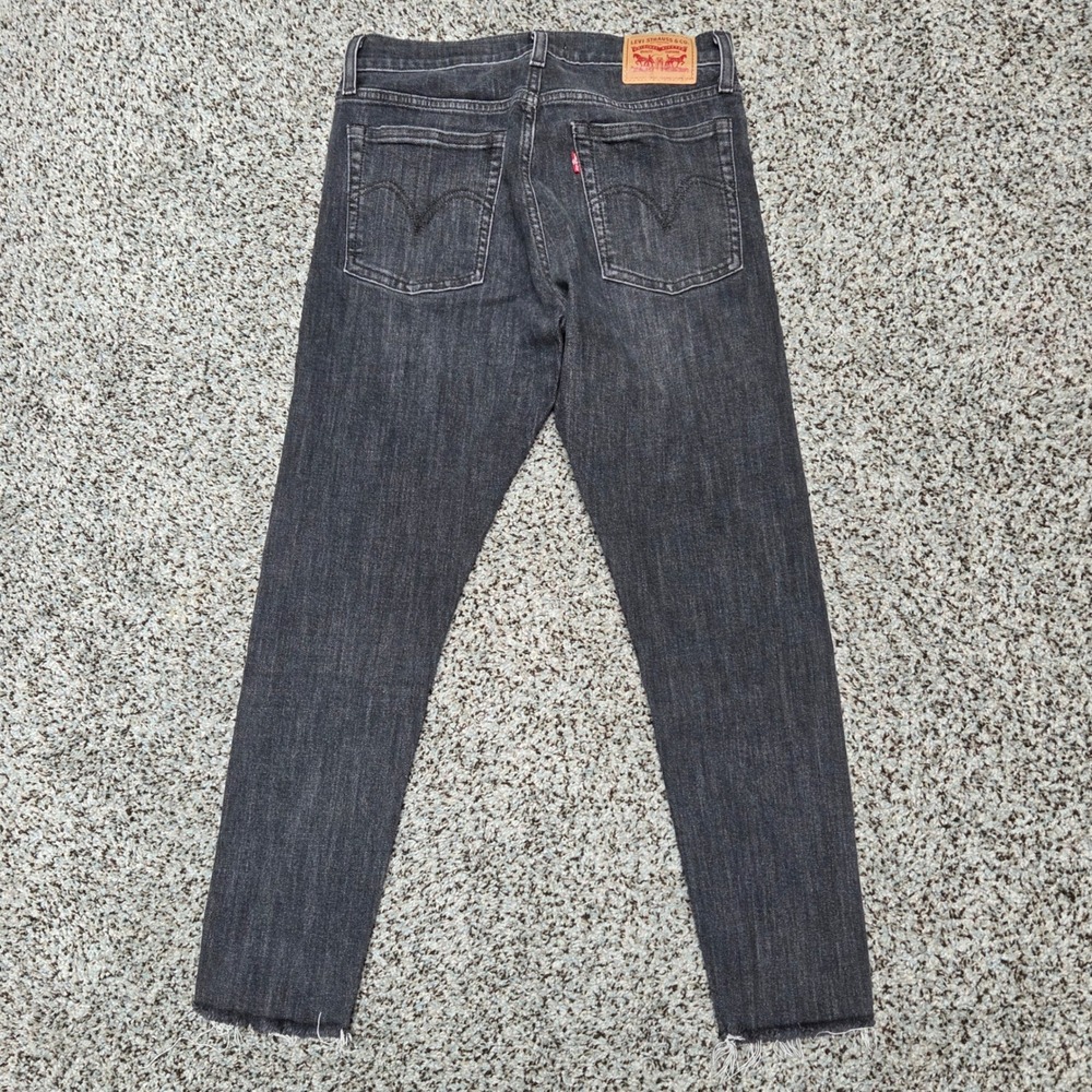 Levi's‎ Wedgie Skinny Jeans Distressed Hem Black Wash Denim Women's Size 29 - Picture 2 of 8
